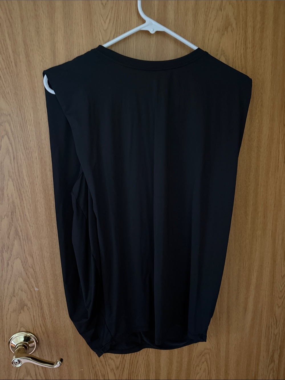 HALARA Black Sleeveless Tank - Minimal Athletic Top